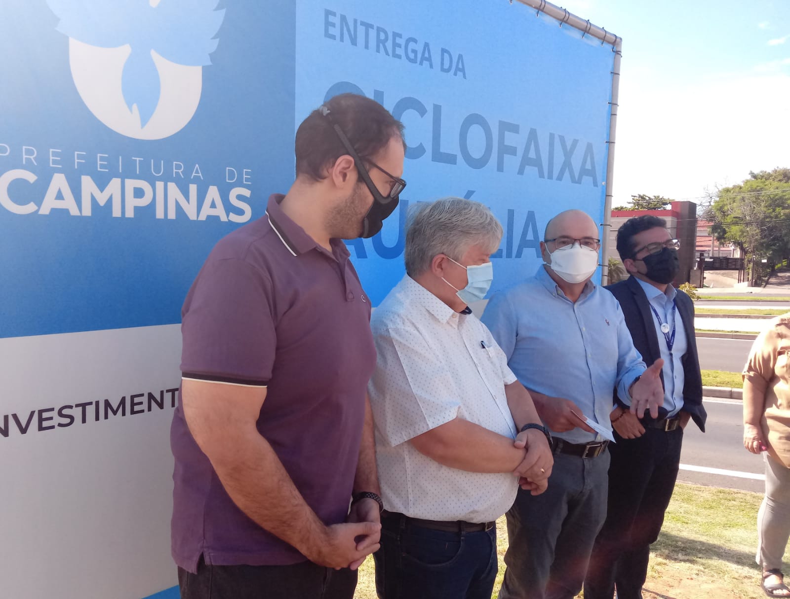 Durante inauguração de ciclofaixa, Dário anuncia redução nos índices de covid