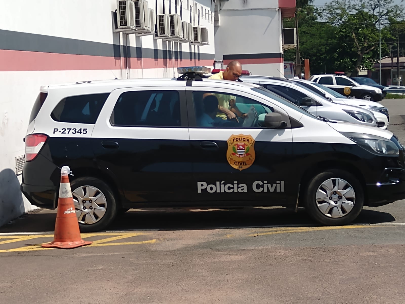 Dentista acusado de estupro não comparece para depor