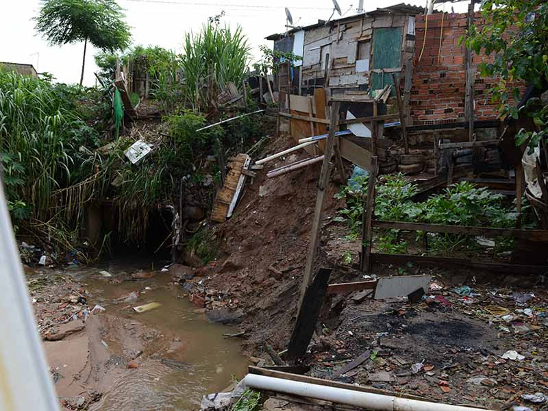 Por causa dos temporais, casas são interditadas em Campinas