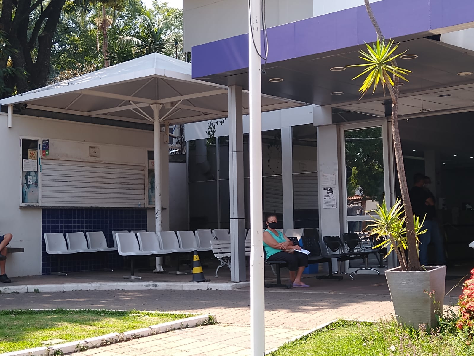 Com diminuição de casos de covid, Hospital Mário Gatti flexibiliza visitas aos pacientes