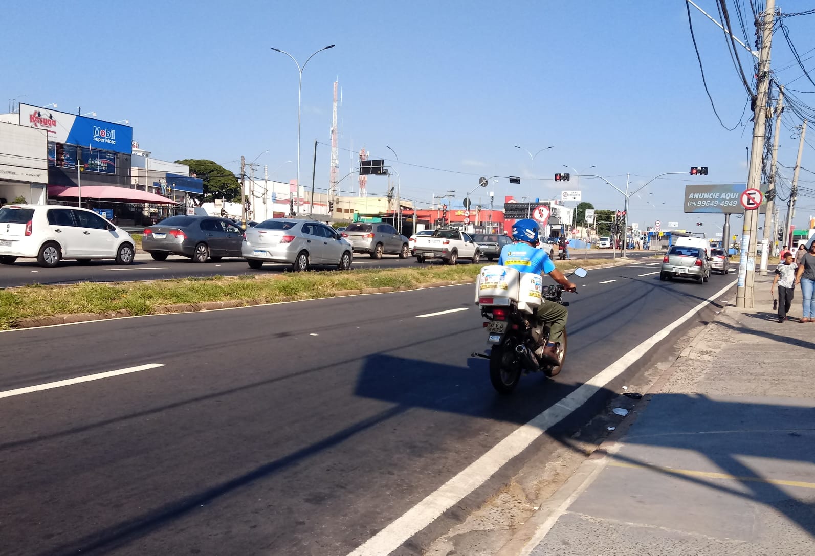 Aumento no avanço de semáforo preocupa quem trafega pela Av. JB Dunlop