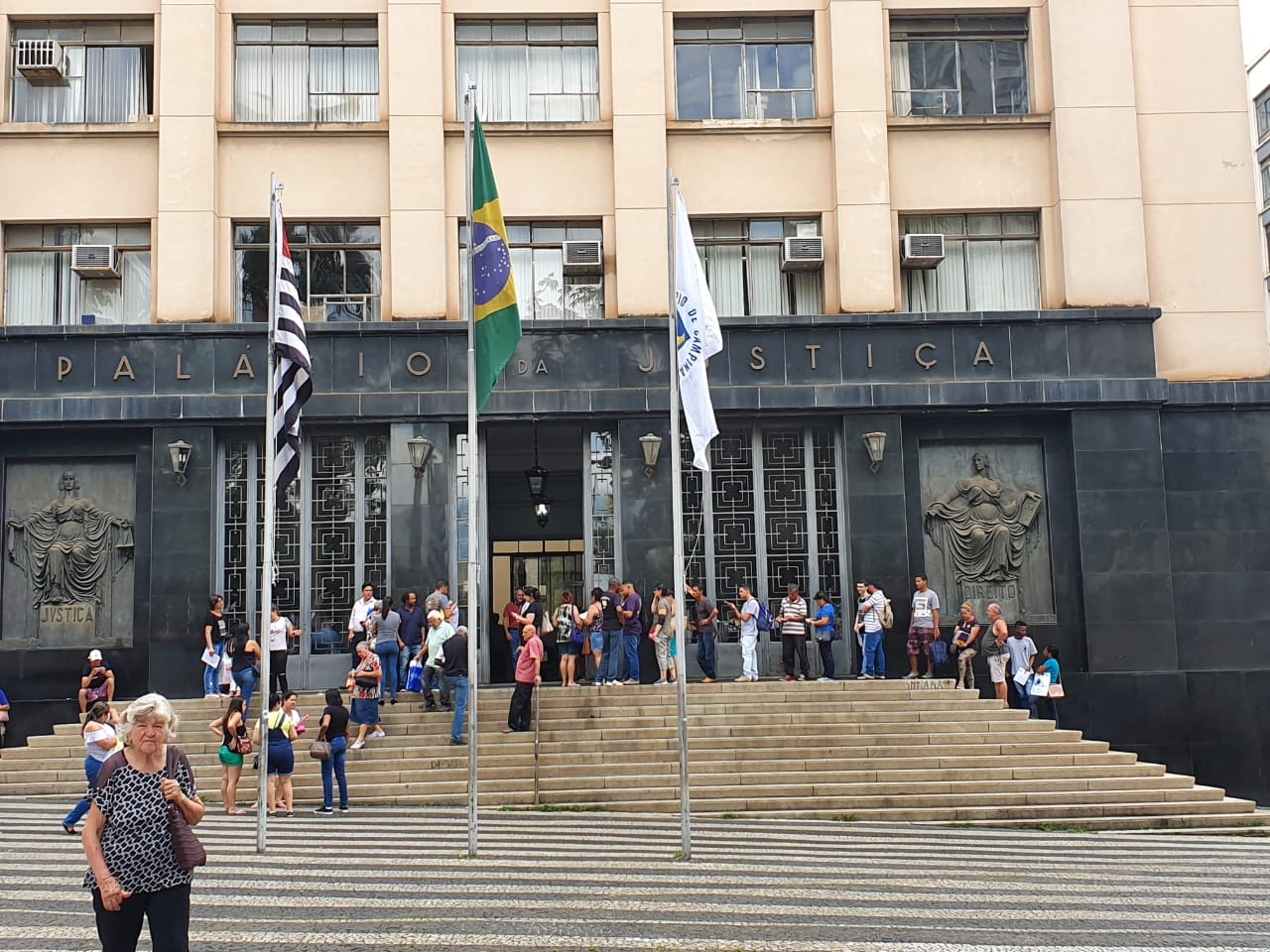Cartórios encerram prazo para regularização do título de eleitor