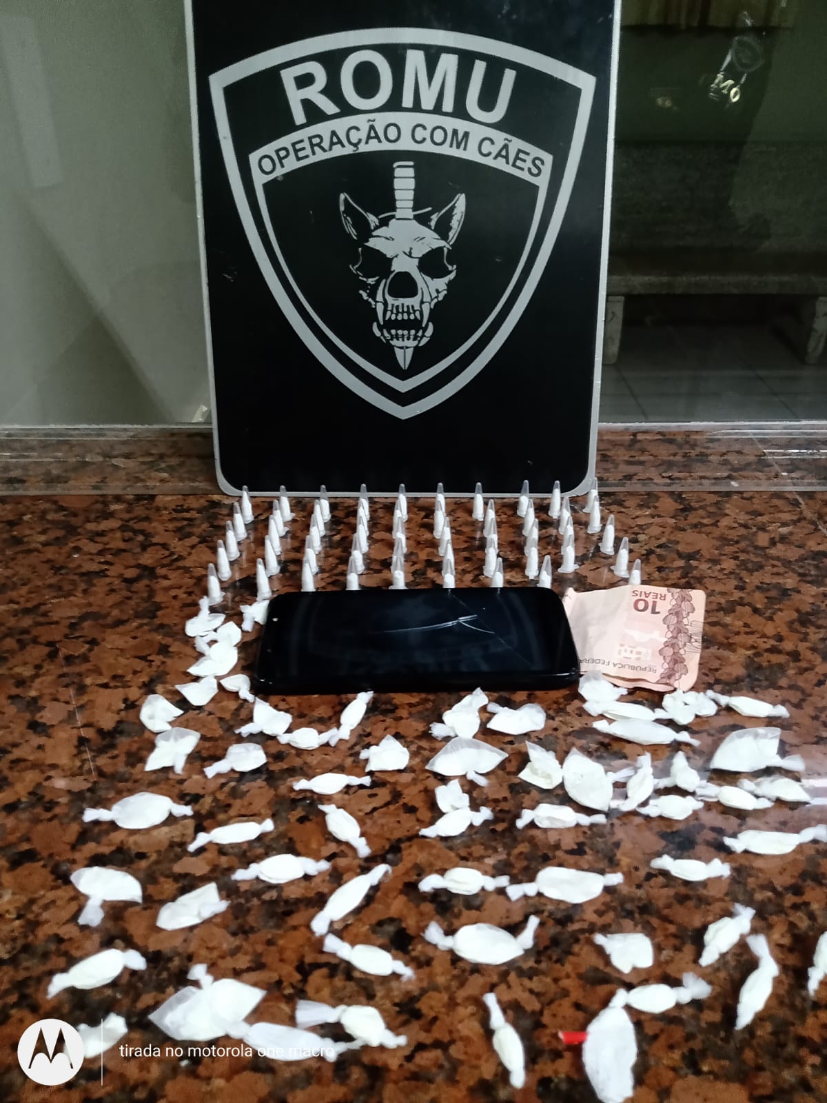 Guarda prende homem com cocaína em carrinho de bebê
