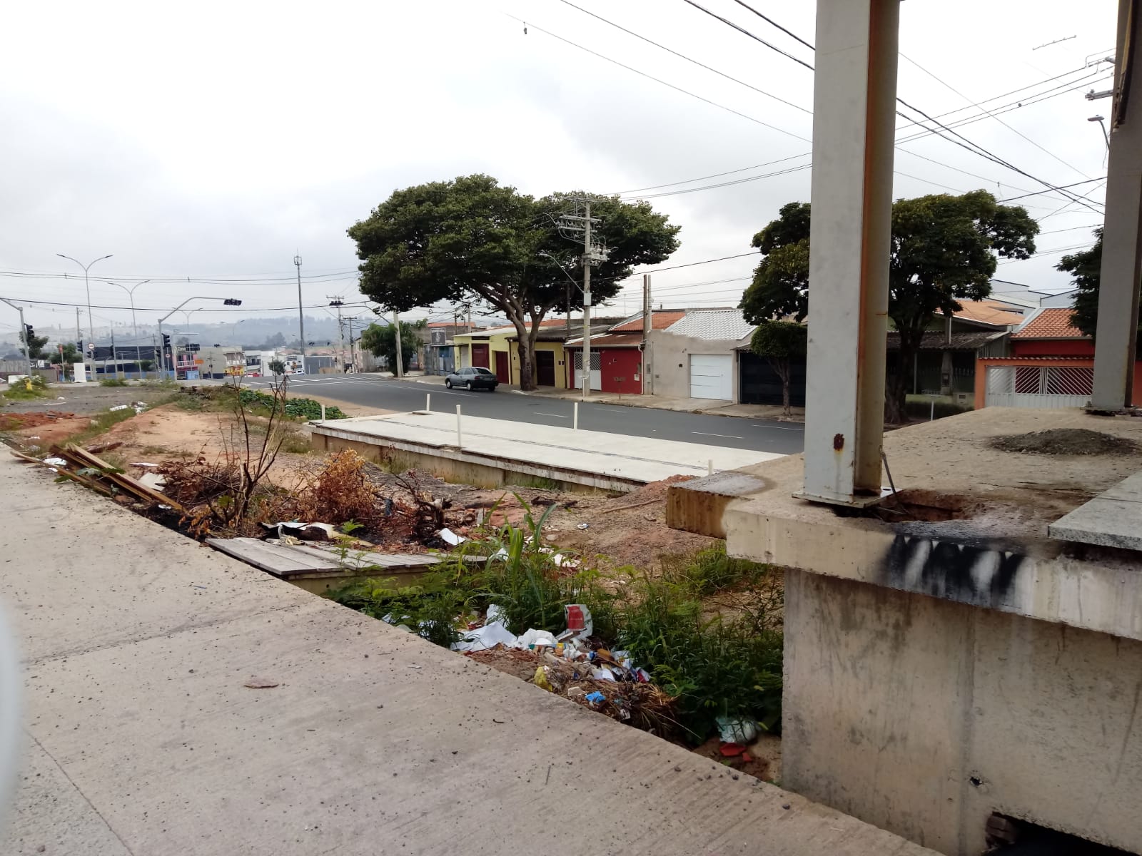 Obras inacabadas do BRT prejudicam o Comércio da Região do Vida Nova
