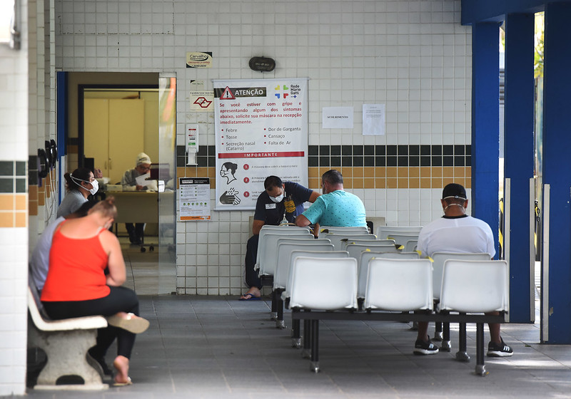 Campinas tem 32% de testes positivos e 28 crianças em UTI com SRAG