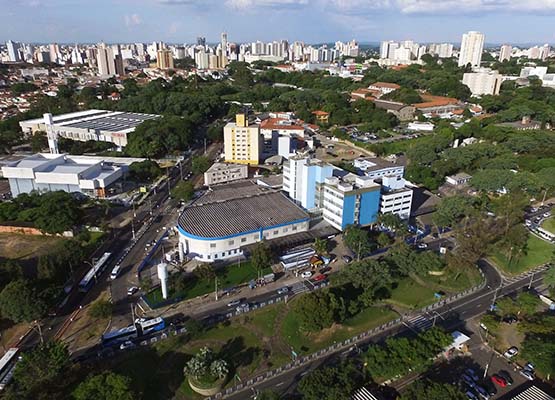 Motoboy atingido por tiro de policial rodoviário tem alta