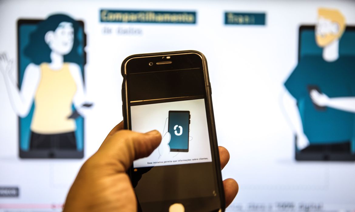 Prefeitura homologa empresa que vai disponibilizar “robô” de atendimento virtual