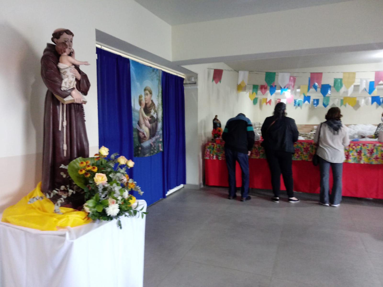 Tradicional festa de Santo Antônio volta a reunir fiéis em Campinas