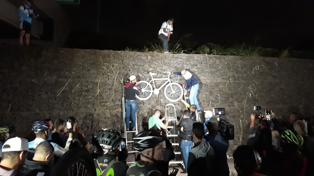 Cicloativistas realizam ato em homenagem a ciclista morto em Campinas