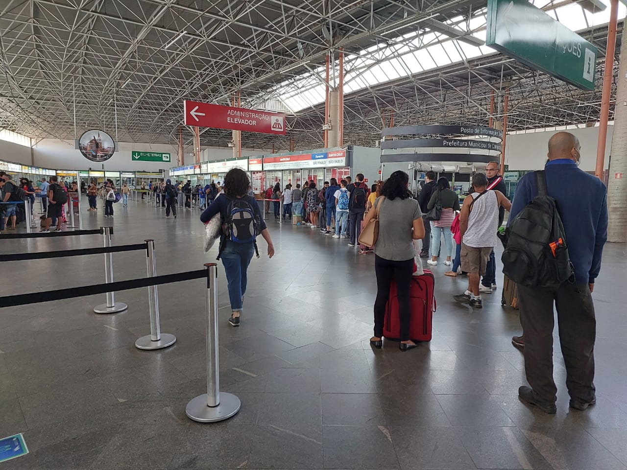 Férias escolares geram aumento nas vendas de passagens na Rodoviária de Campinas