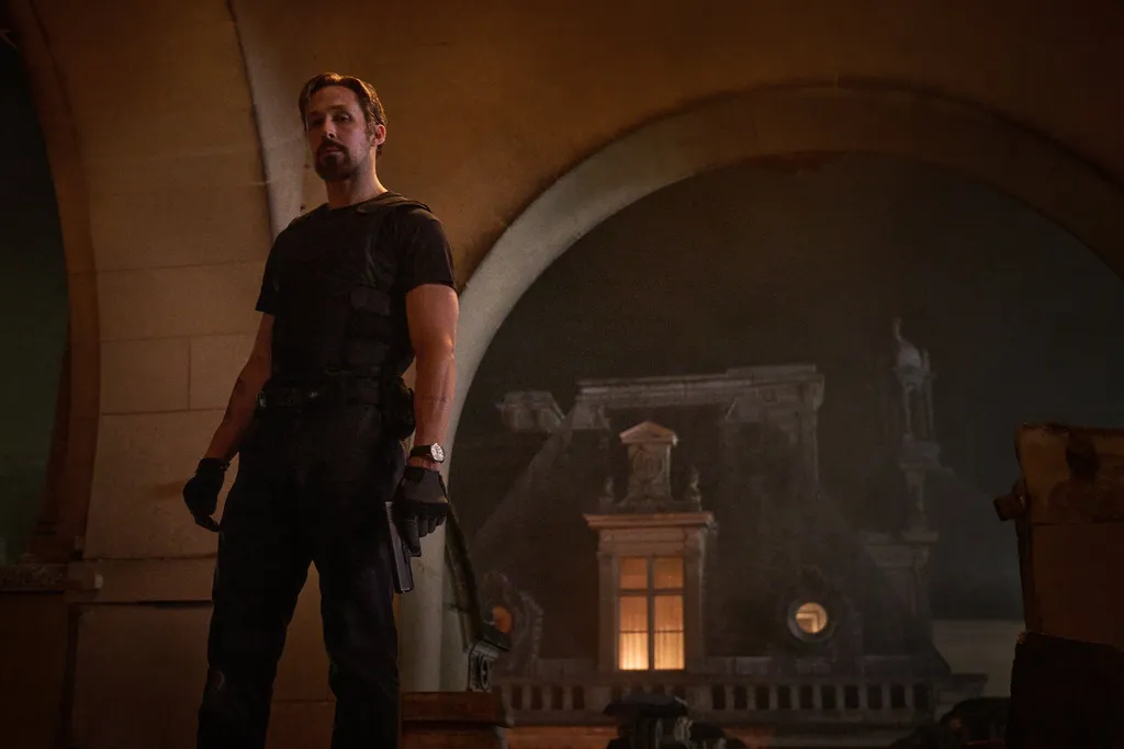 Ryan Gosling e Chris Evans em suspense alucinante na Netflix