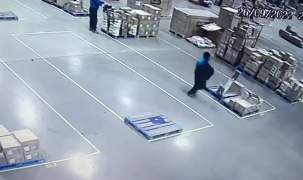 Bandidos invadem galpão em Campinas e levam 48 pistolas