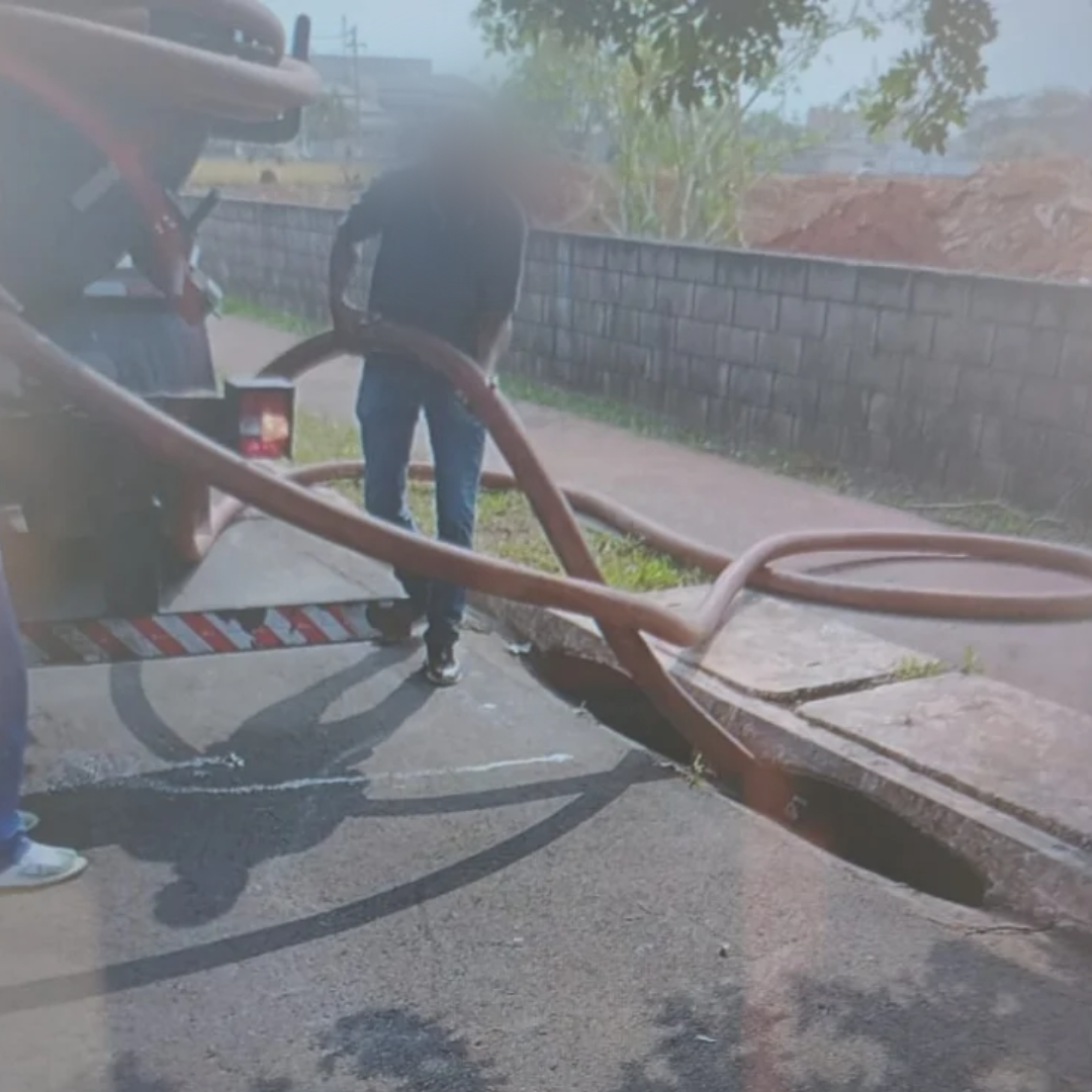 Denúncia leva prefeitura a descobrir despejo irregular de esgoto