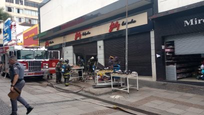 Incêndio atinge depósito no centro de Campinas