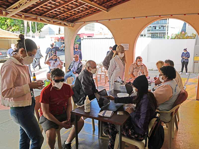 Vacinas na região central voltam para o CS Centro