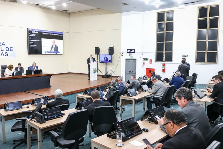 Câmara de Campinas vota proibição de inauguração de obras incompletas