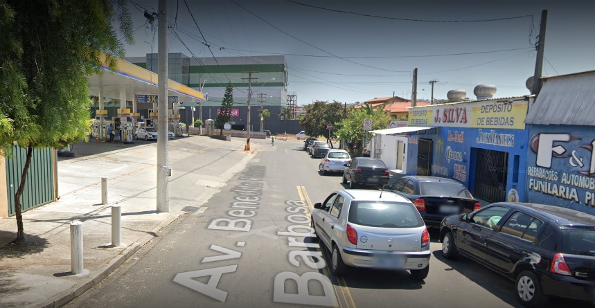 Dois homens são mortos em frente a adega no Pq. Universitário, em Campinas