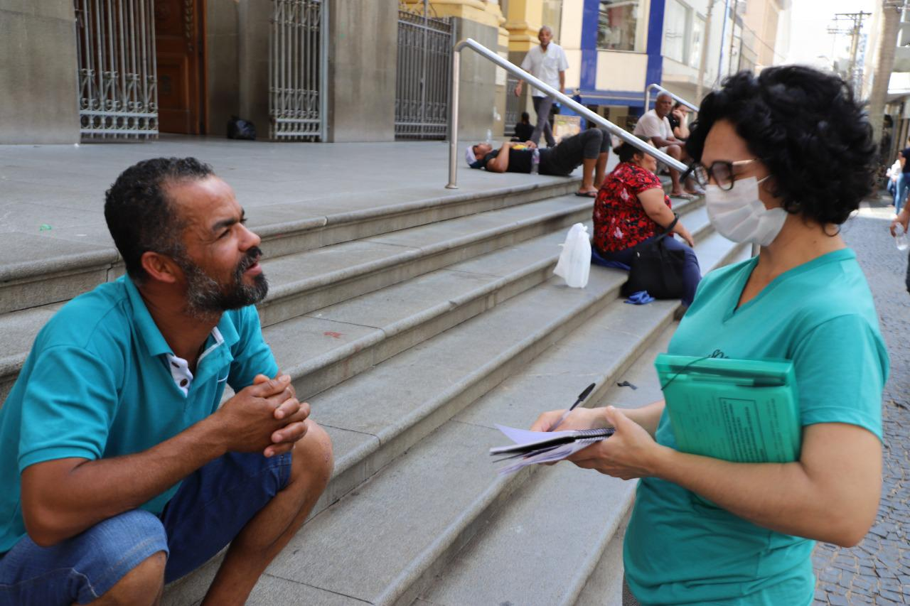 Saúde realiza exames em moradores de rua na região central de Campinas