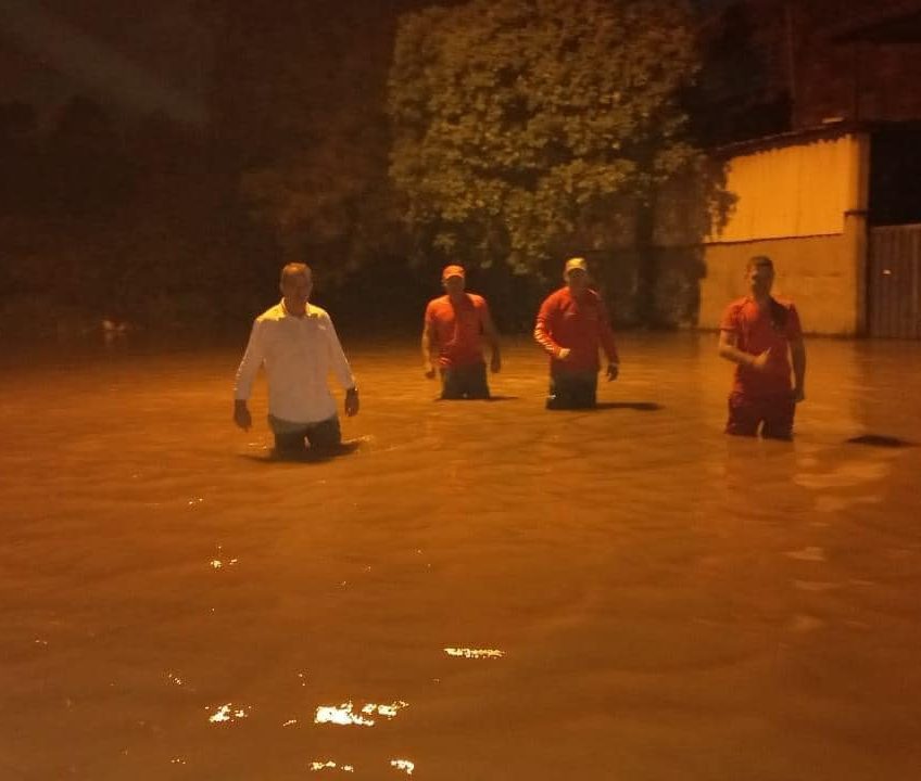 Em Nova Odessa, 37 famílias foram atingidas pelo temporal da madrugada