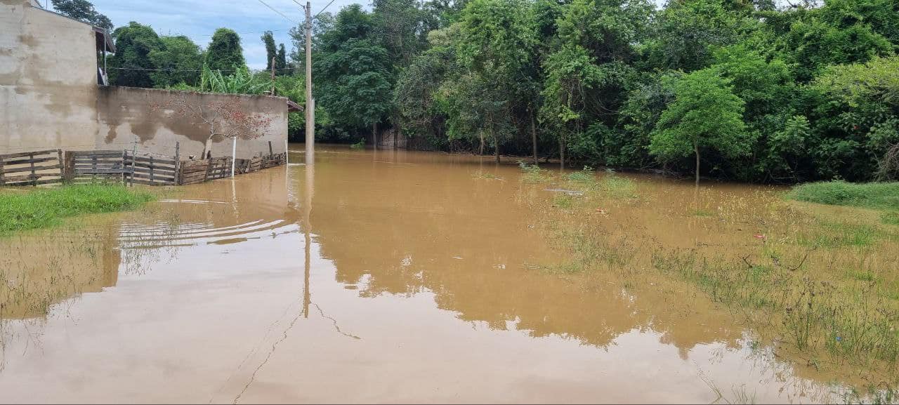 Já são 22 o número de pontos de alagamento em Capivari; rio segue subindo