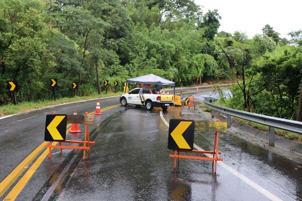 SP-105 está parcialmente liberada entre Serra Negra e Itapira