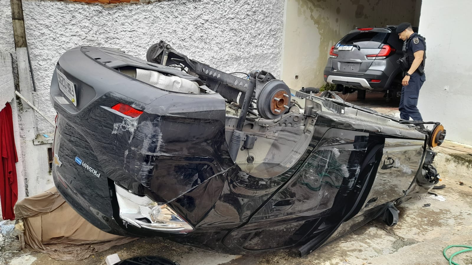 Cinco são presos em desmanche de veículos em Campinas