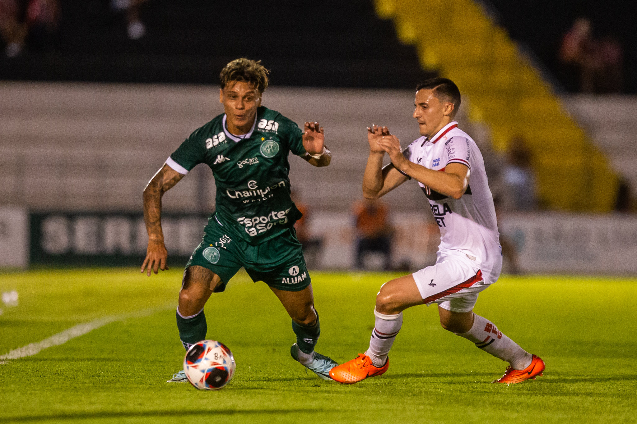 Guarani perde para o Botafogo e liga sinal de alerta no Paulistão