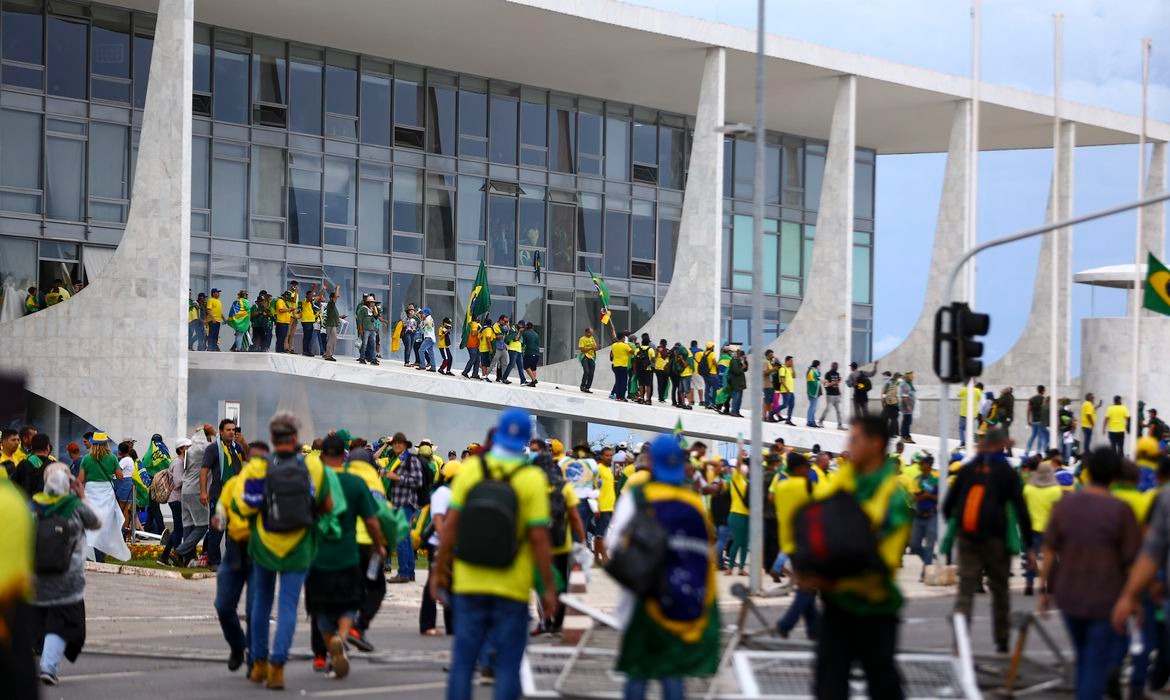 Morador de Sumaré preso após ataques em Brasília tem prisão mantida