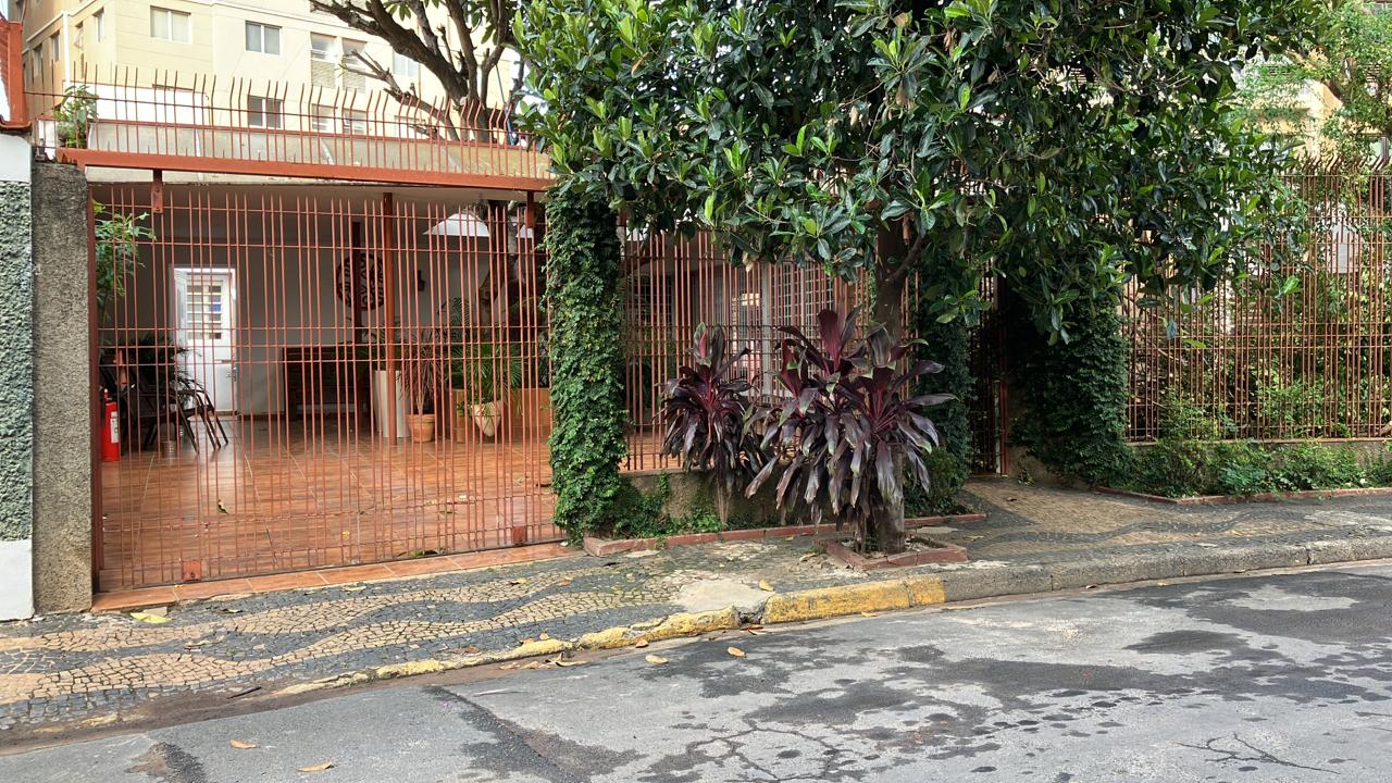 Polícia investiga causa de incêndio em abrigo de idosos e que matou mulher
