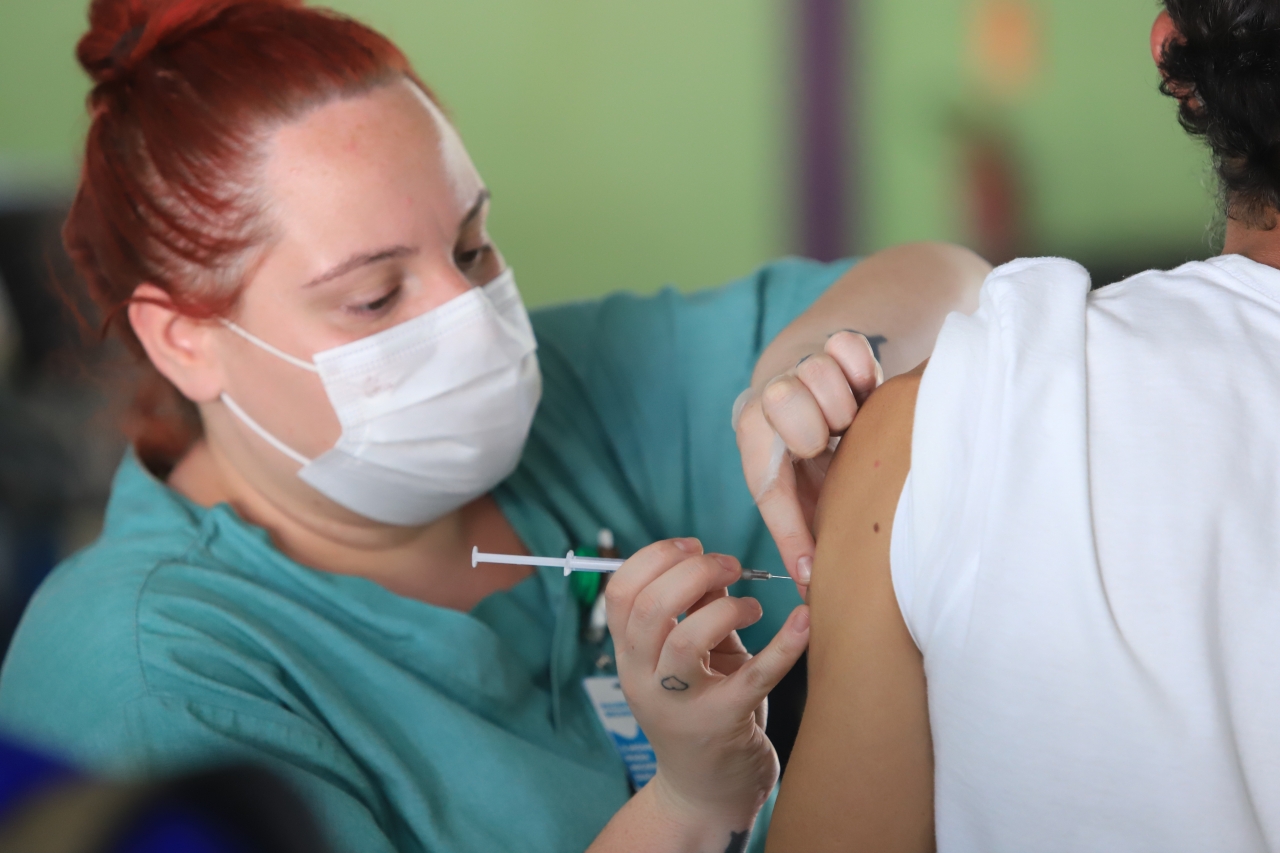 Louveira diz que quantidade de vacinas recebidas é insuficiente