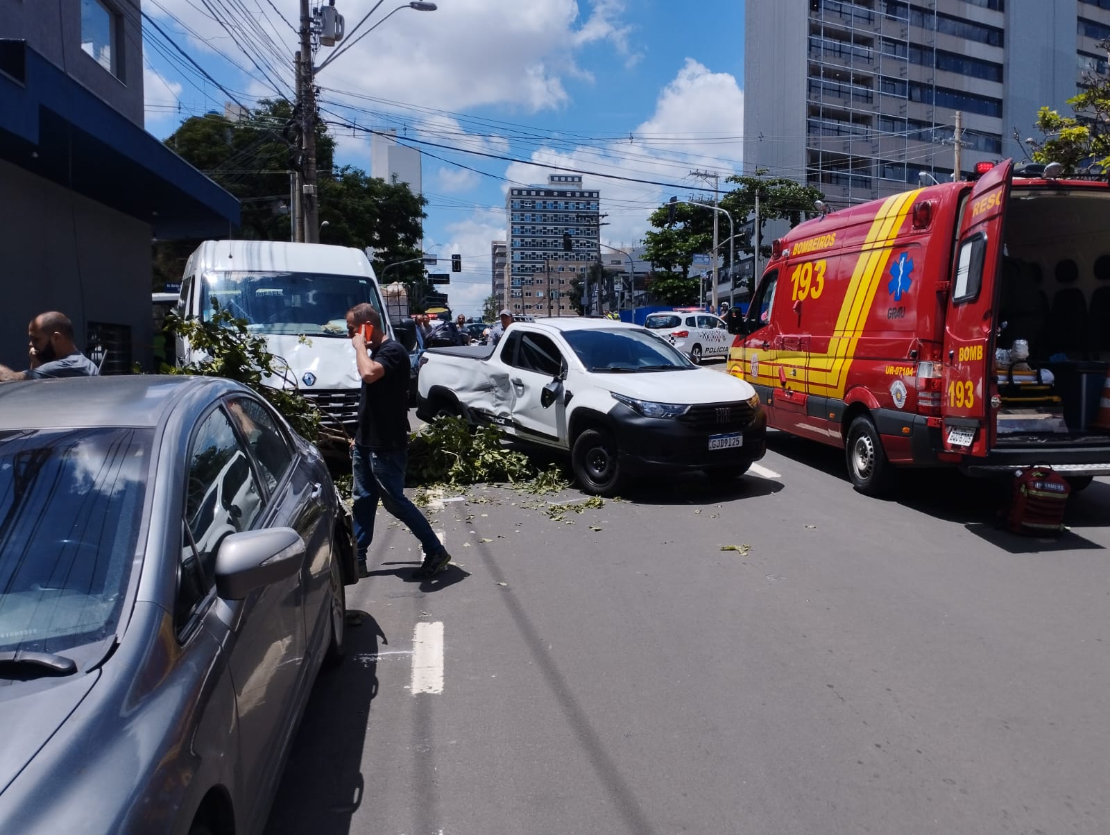 <strong> Idosa atropelada por van desgovernada morre em Campinas </strong>