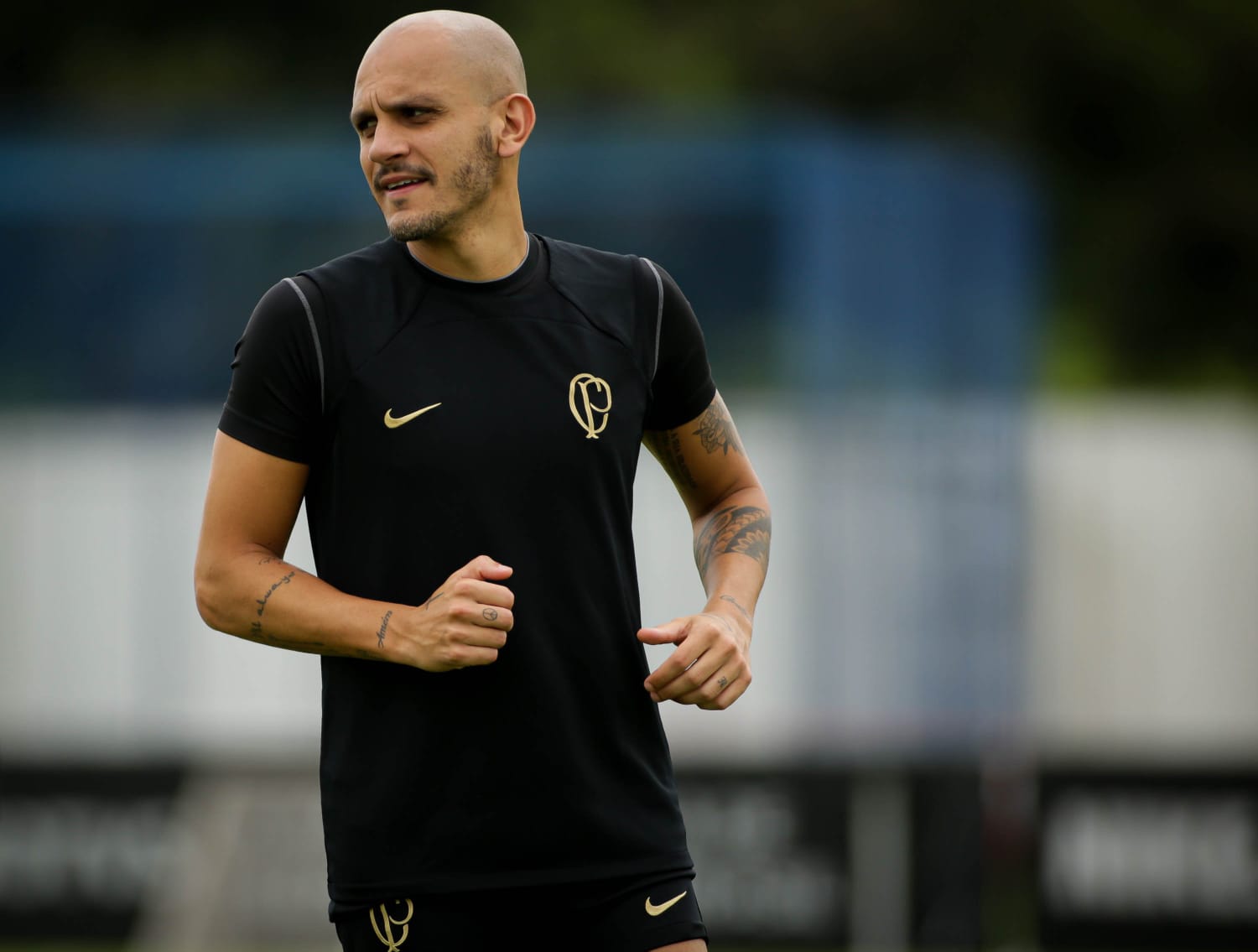 Técnico Fernando Lázaro exalta dimensão do Dérbi no Corinthians