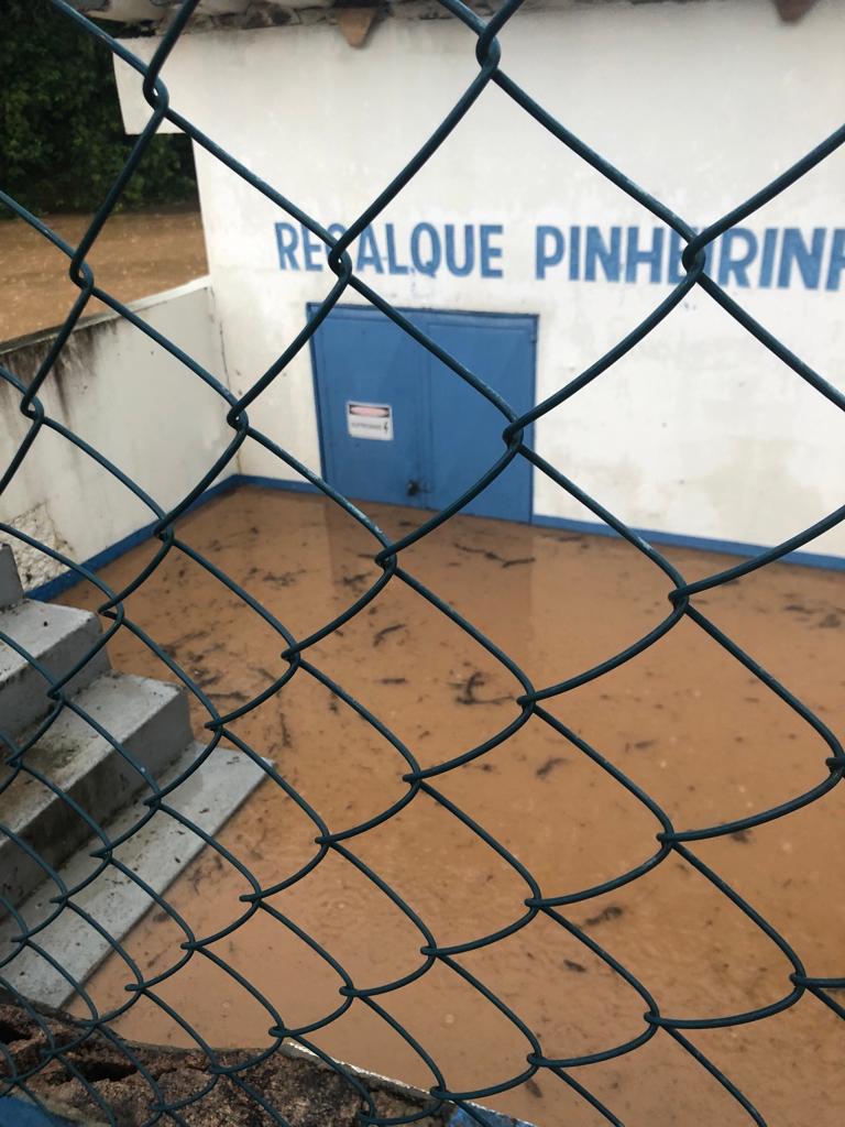 Vinhedo faz rodízio de água após ETA ser inundada pela chuva de terça