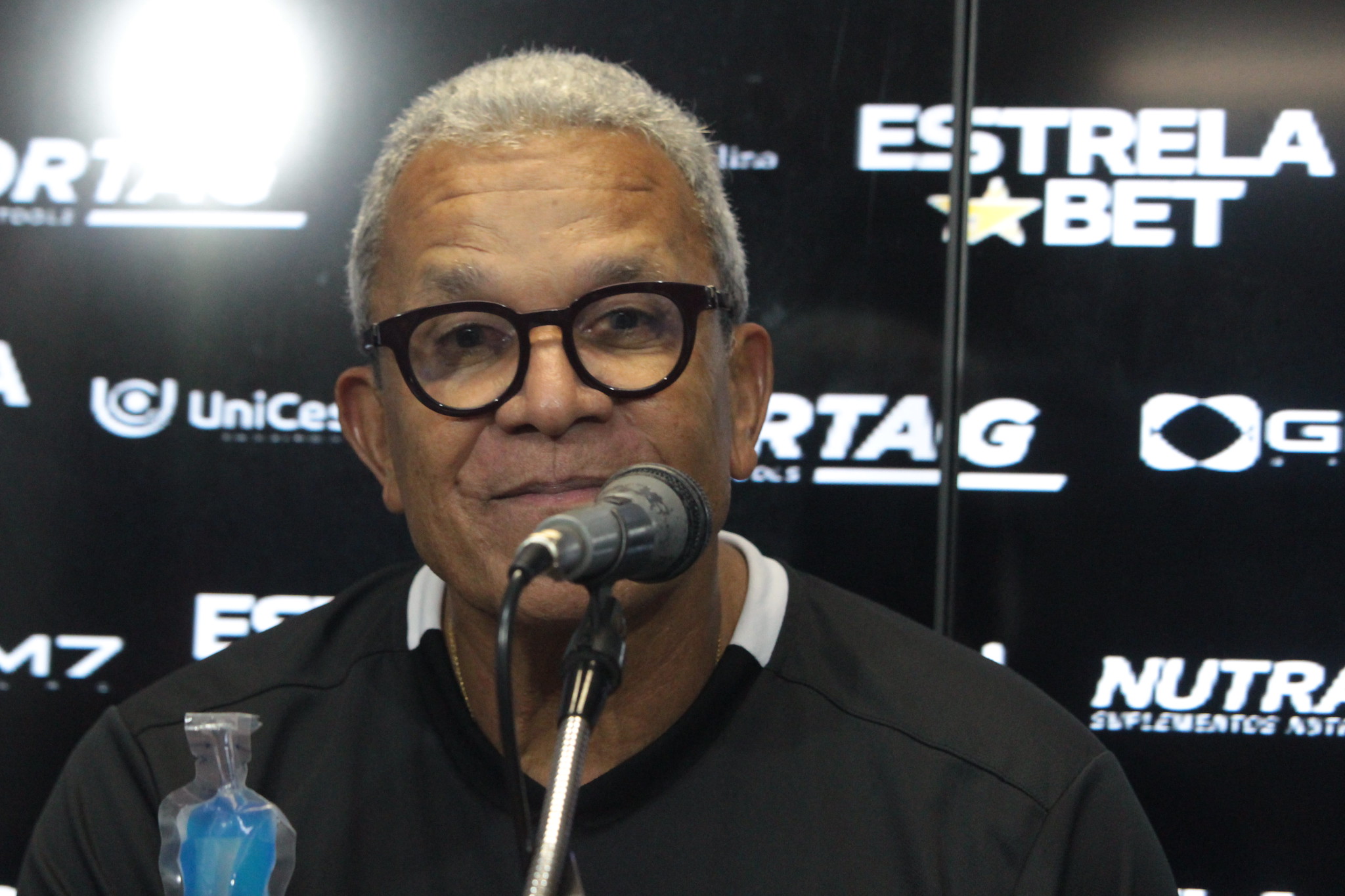“É um outro campeonato”, alerta Hélio dos Anjos para a fase decisiva na A2; Macaca enfrenta o Comercial nas quartas