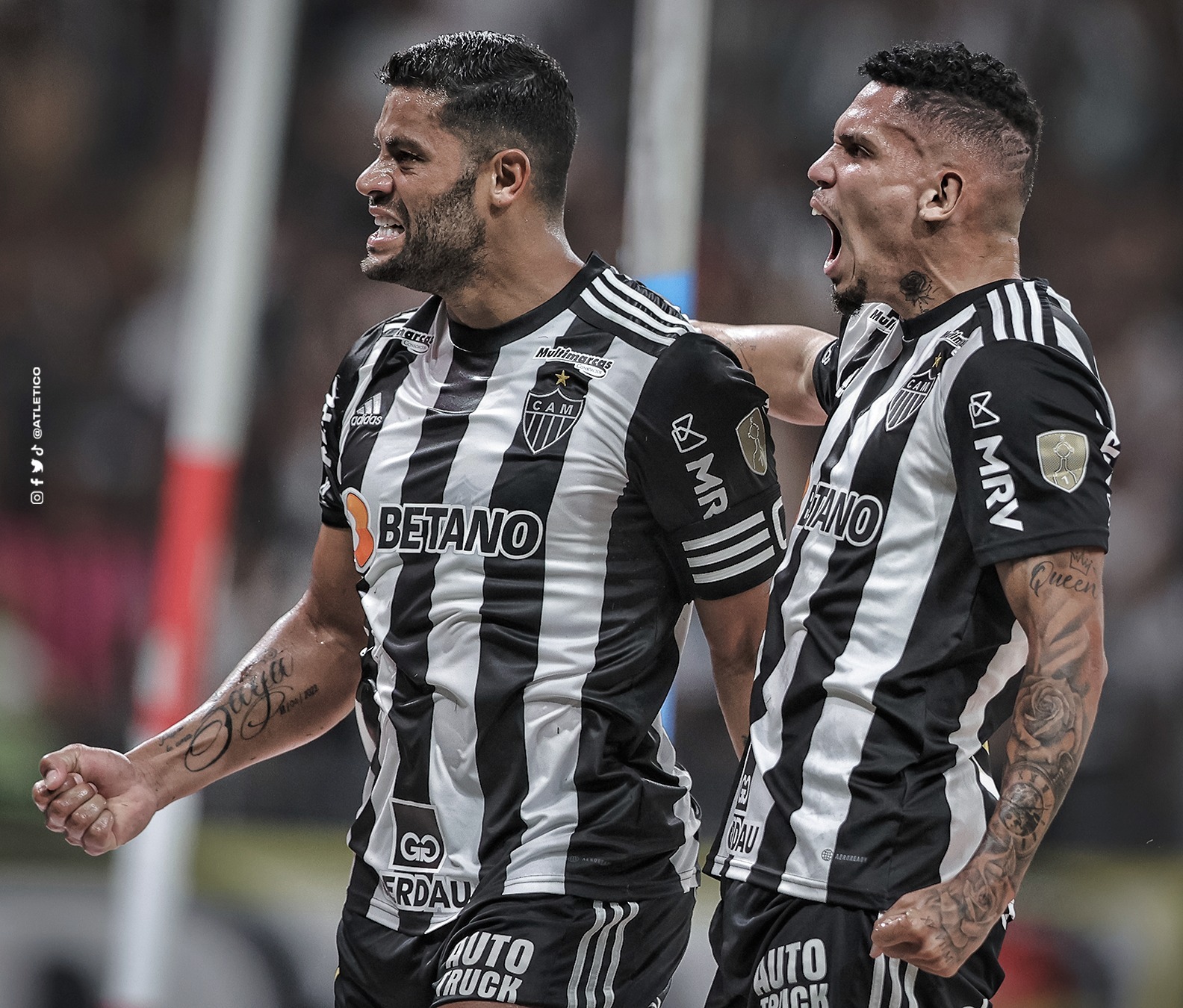 Feliz pela classificação, técnico Coudet exige mais do Atlético-MG