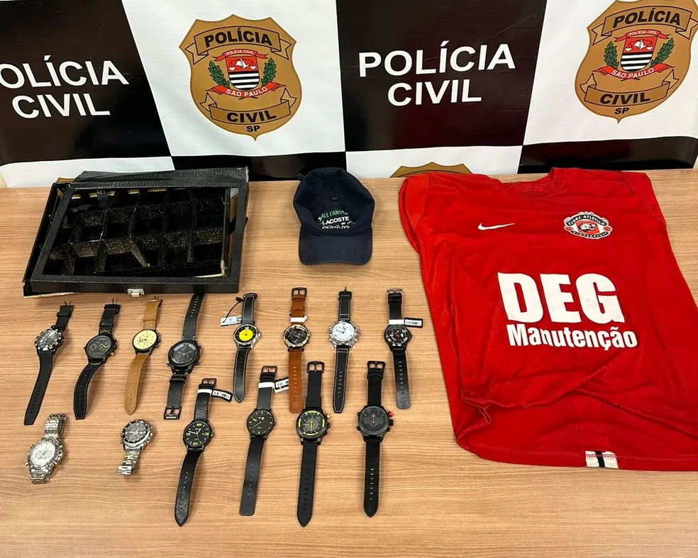 Homem é preso após furtar 18 relógios e mostruário de loja em Piracicaba