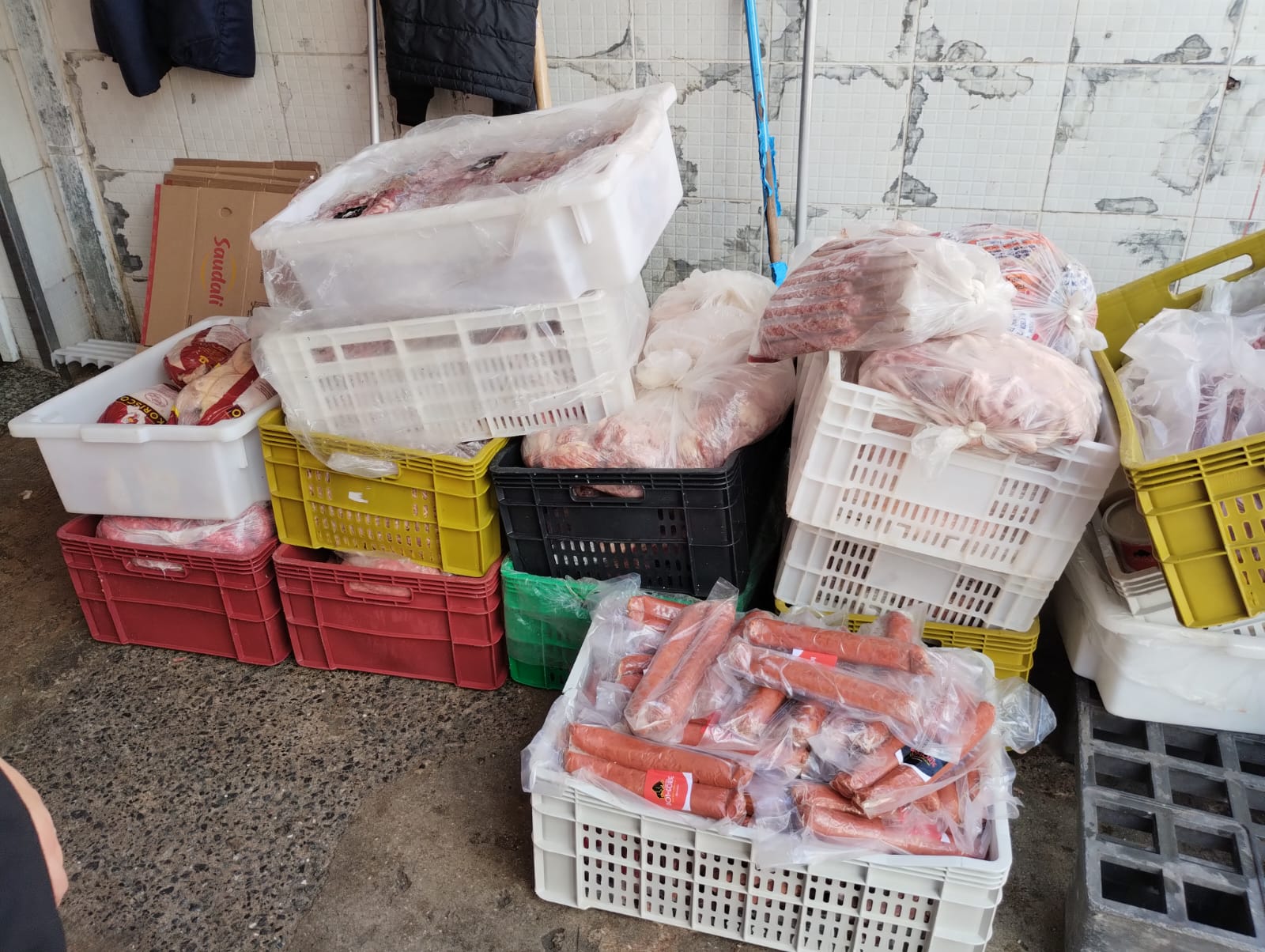 Açougue é interditado com 934kg de carne clandestina em Indaiatuba