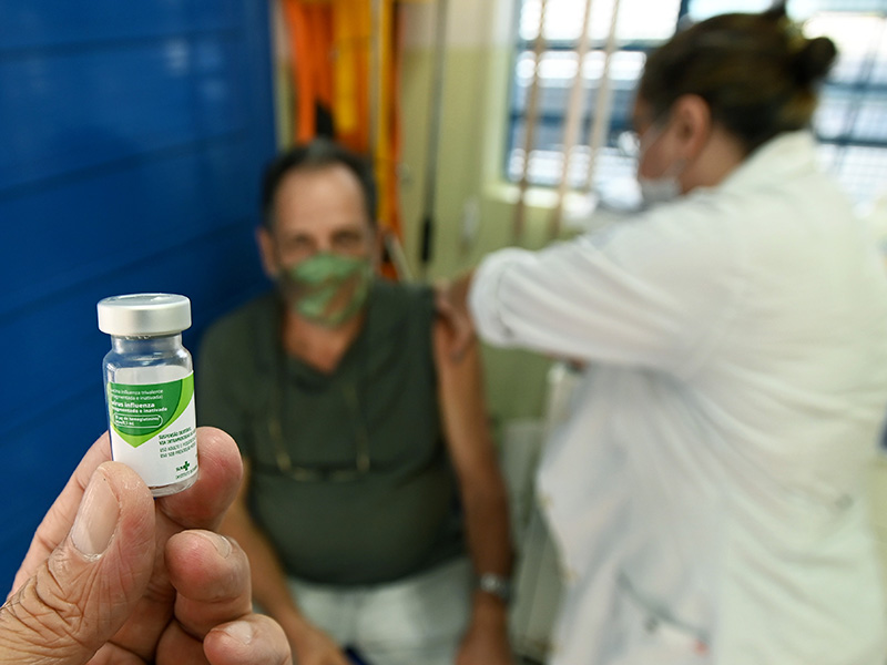 Apenas 26% dos grupos prioritários tomaram a vacina da gripe em Campinas