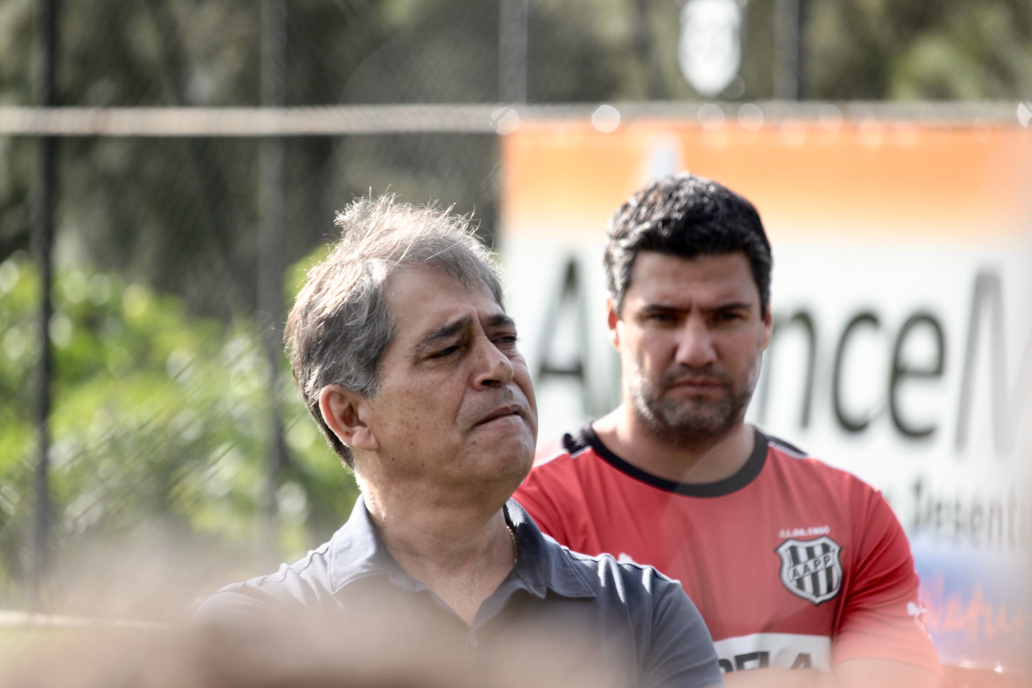 Eberlin confirma Felipe Moreira para o duelo contra a Chape: “Não procurei nenhum treinador”