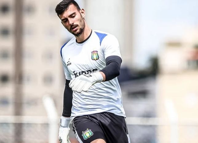 Guarani contrata goleiro Arthur Motta para disputa da Série B