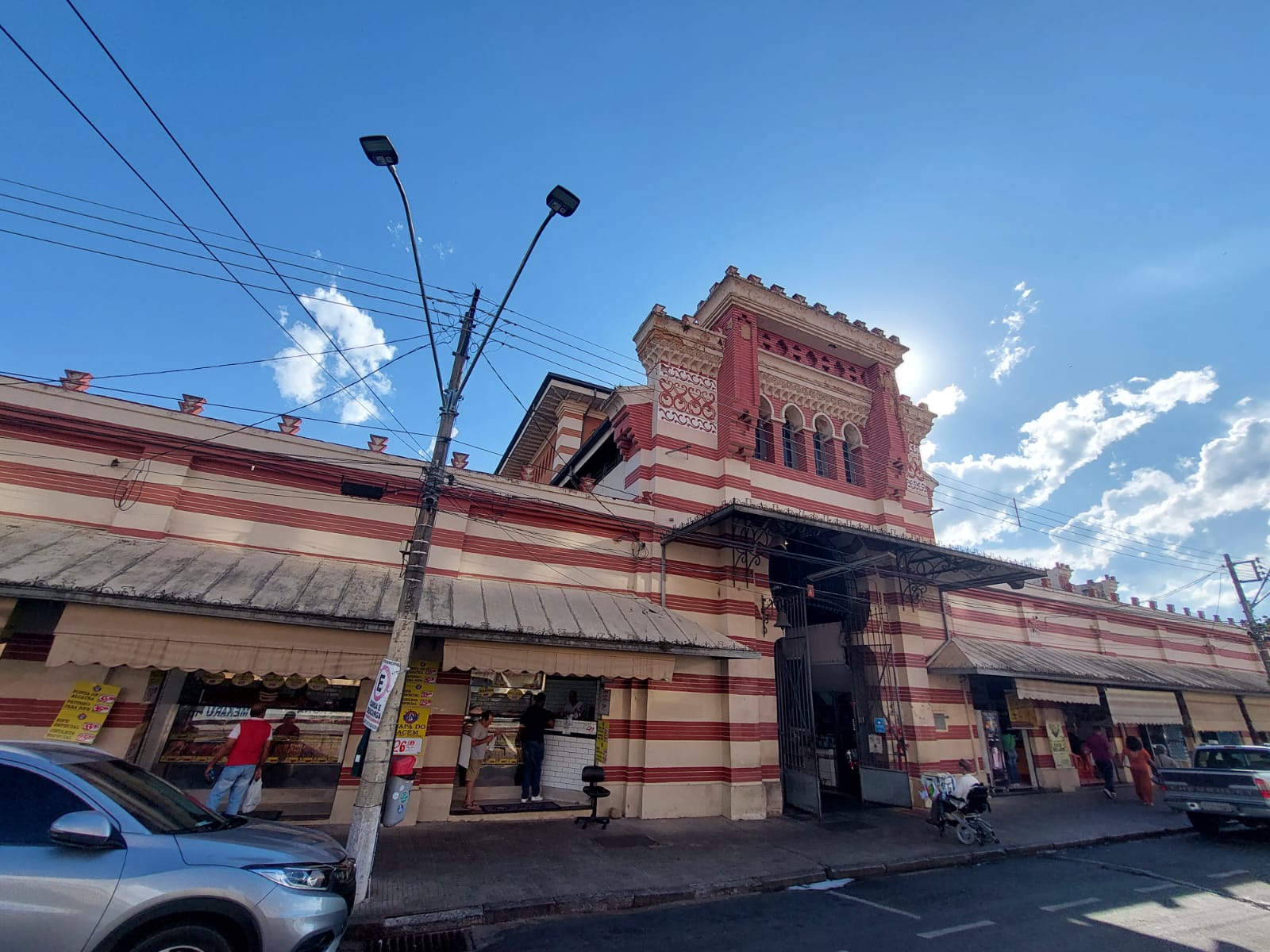 Estacionamento do Mercadão ficará fechado por conta das obras de revitalização