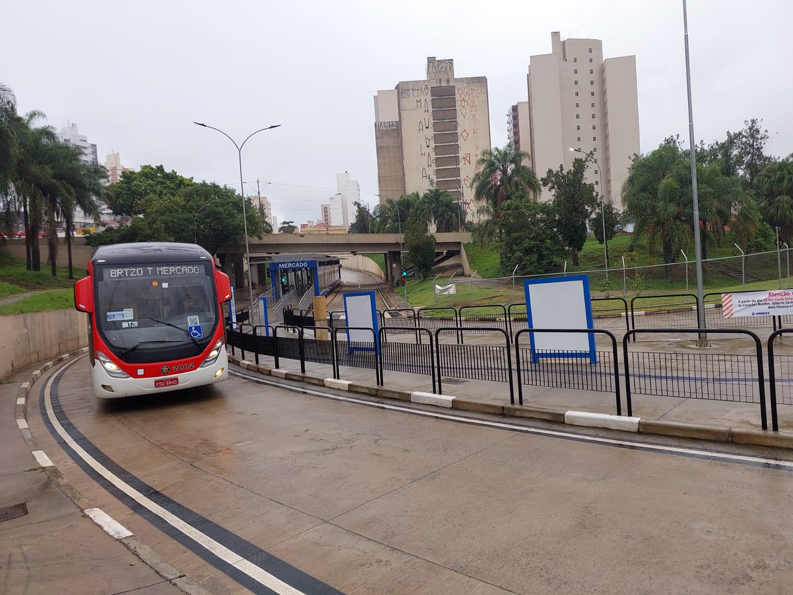 No 1º dia de operação ‘total’, passageiros esperam agilidade no BRT Campo Grande