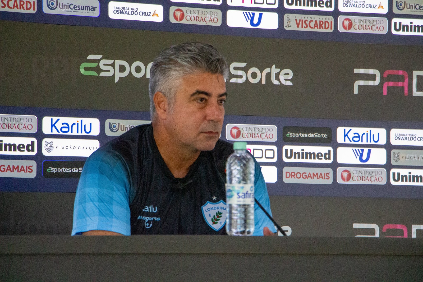 Adversário da Macaca, Londrina demite técnico Alexandre Gallo