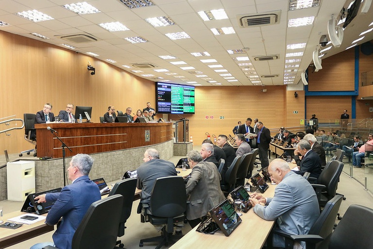 Câmara aprova criação do Bolsa Esporte Municipal