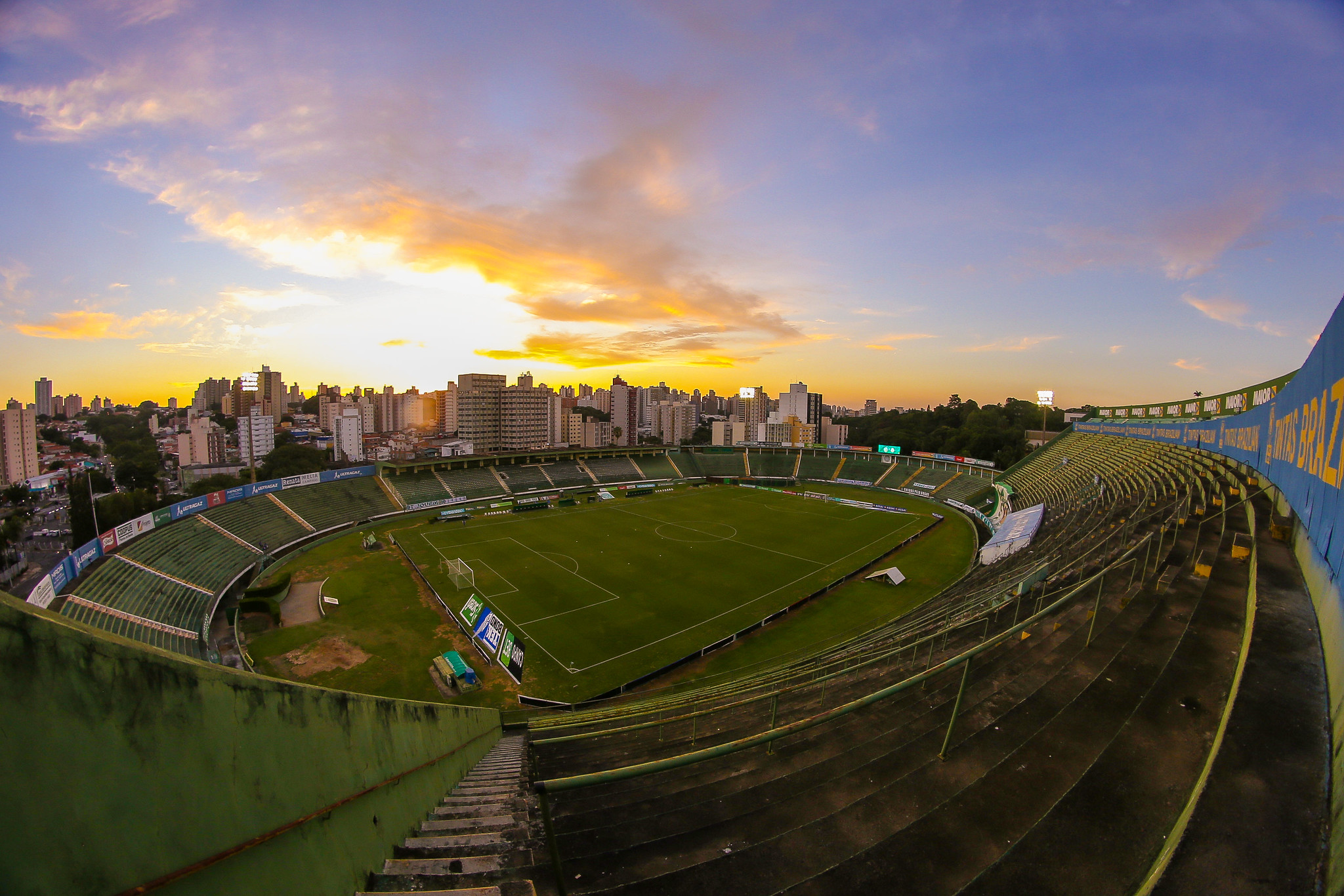 Com dois jogos longe de Campinas, Guarani inicia troca do gramado do Brinco de Ouro