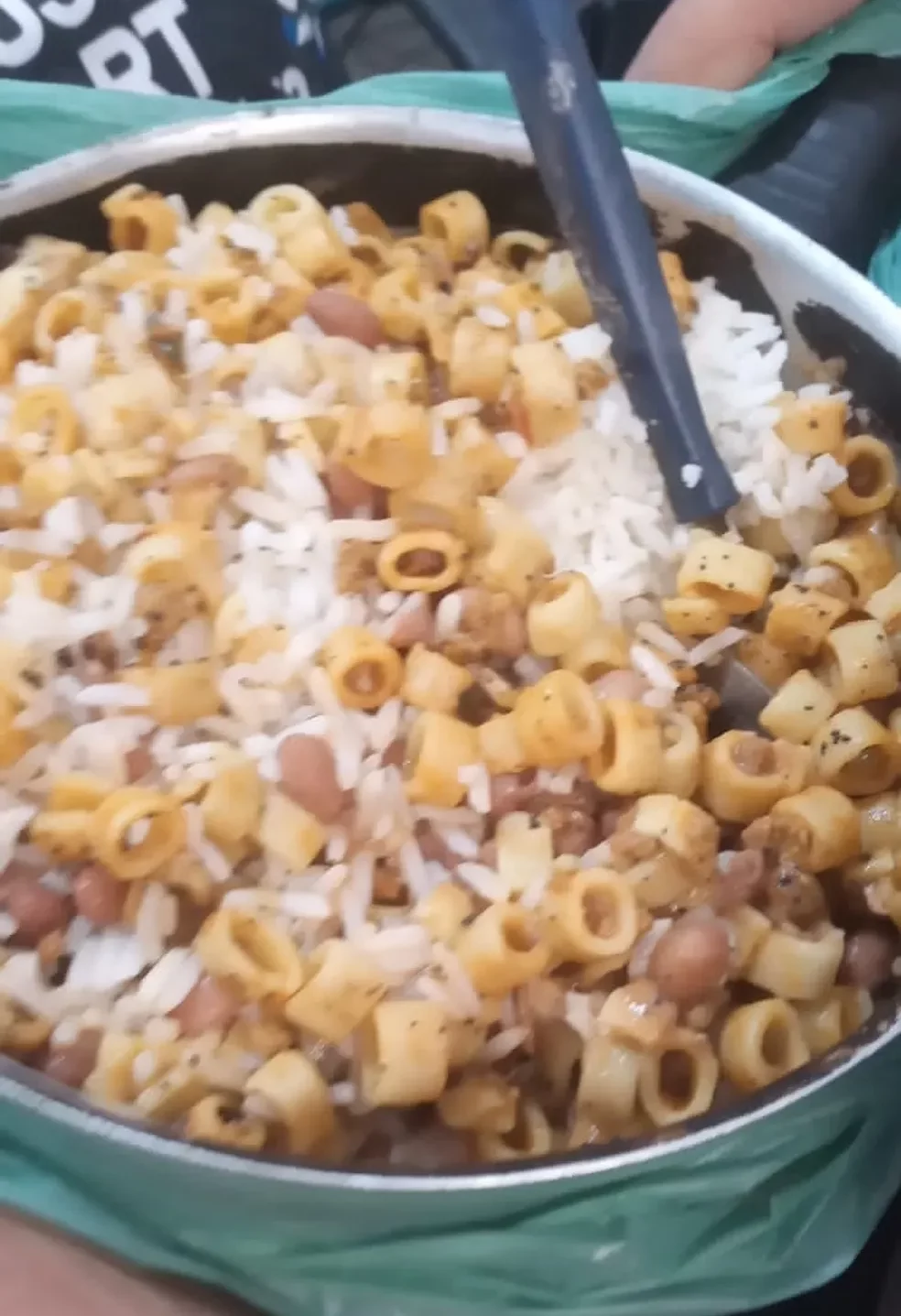 Comida que quase matou mulher estava envenenada com chumbinho