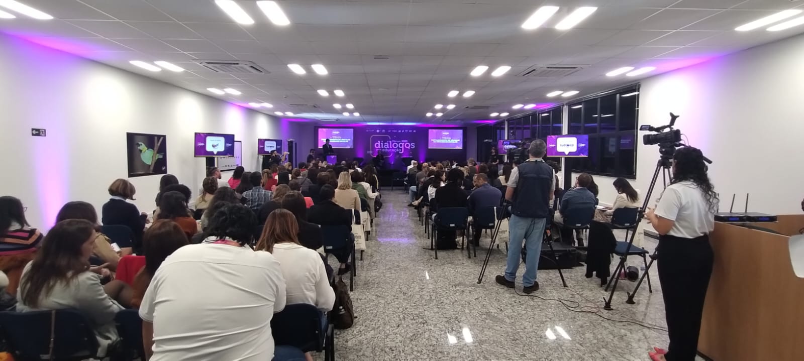 Fórum em São Carlos discute relação socioemocional entre alunos e escola