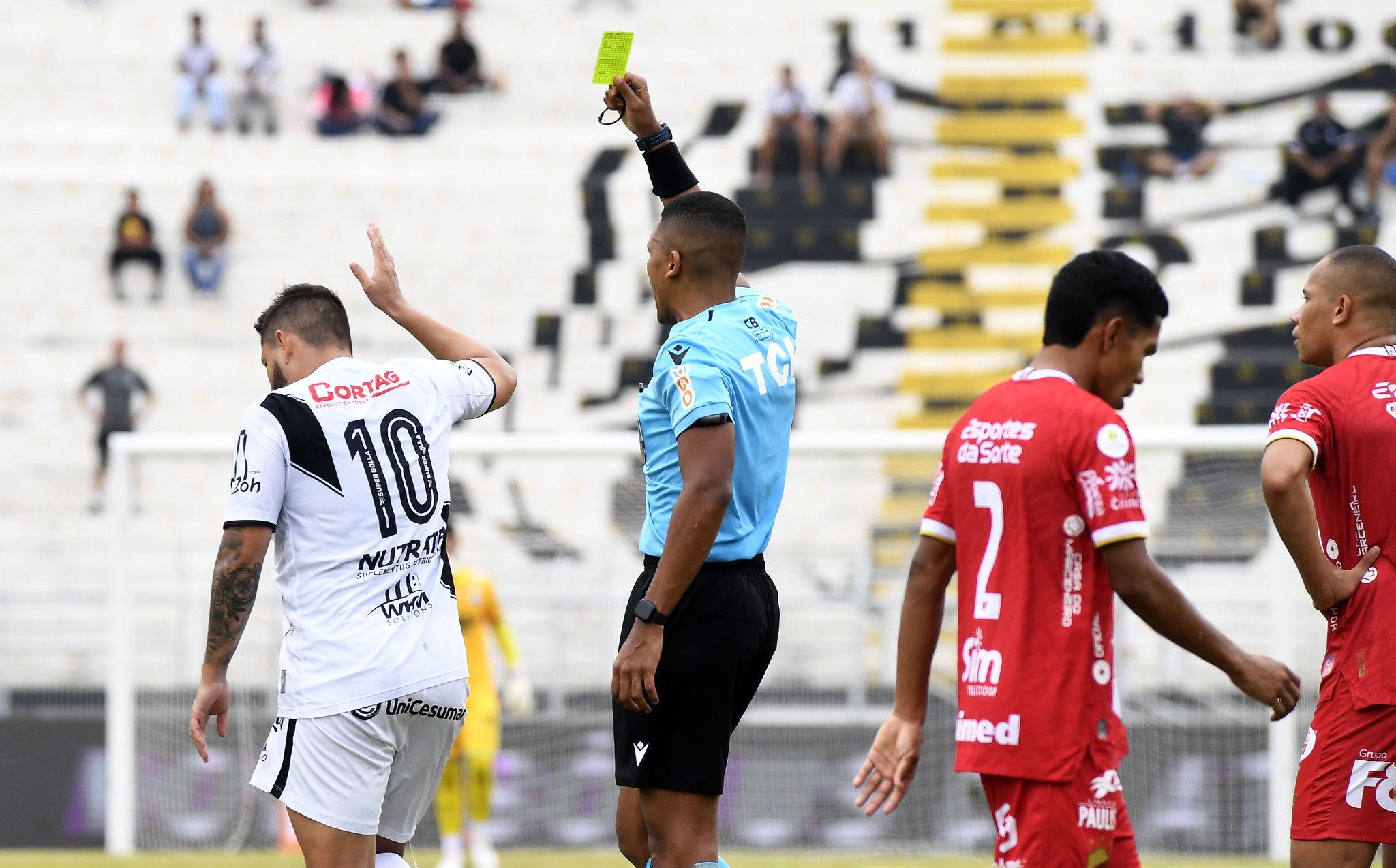 Ponte Preta lidera ranking de cartões na Série B