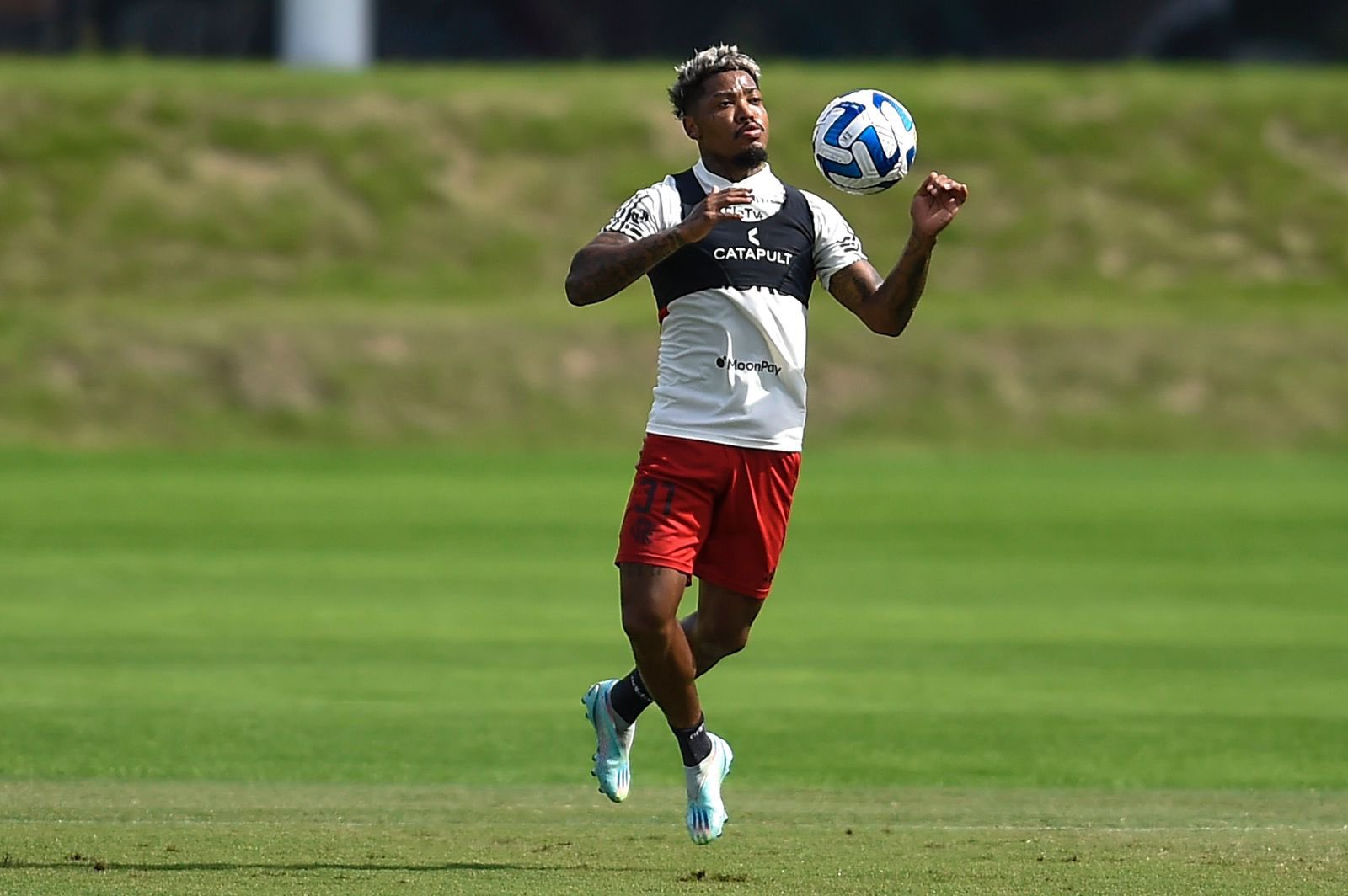Salário assusta, mas São Paulo não desiste de Marinho