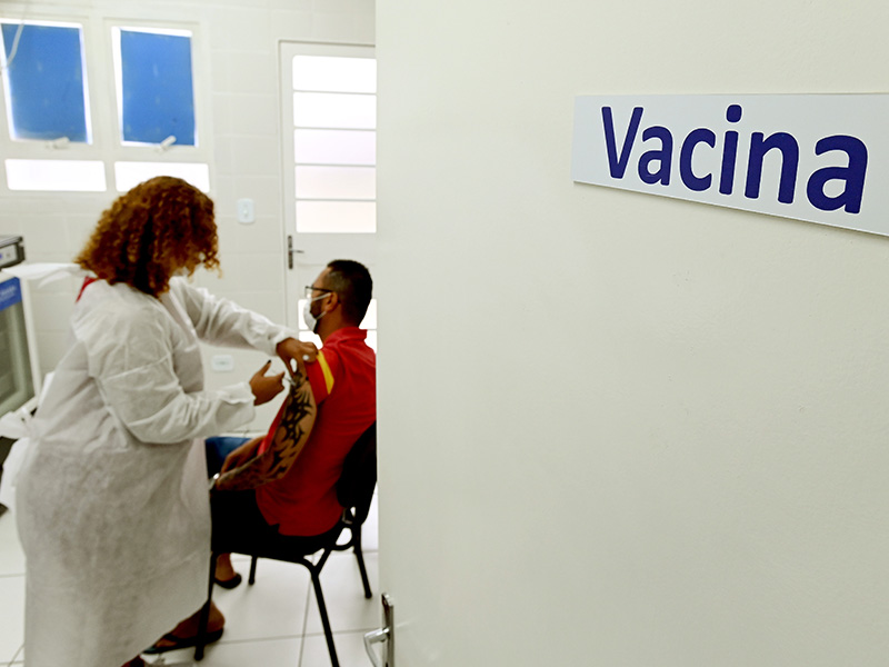 Vacinação contra a gripe segue abaixo da meta em Campinas; nenhum público atingiu 90% 
